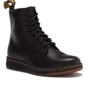 Dr. Martens Newton Size 8